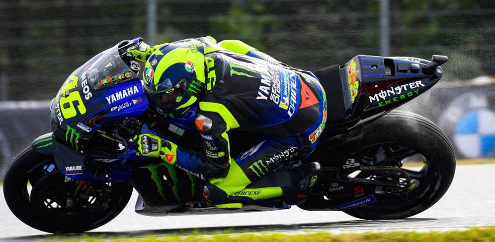 Rossi Belum Kembali Meski Makin Baik